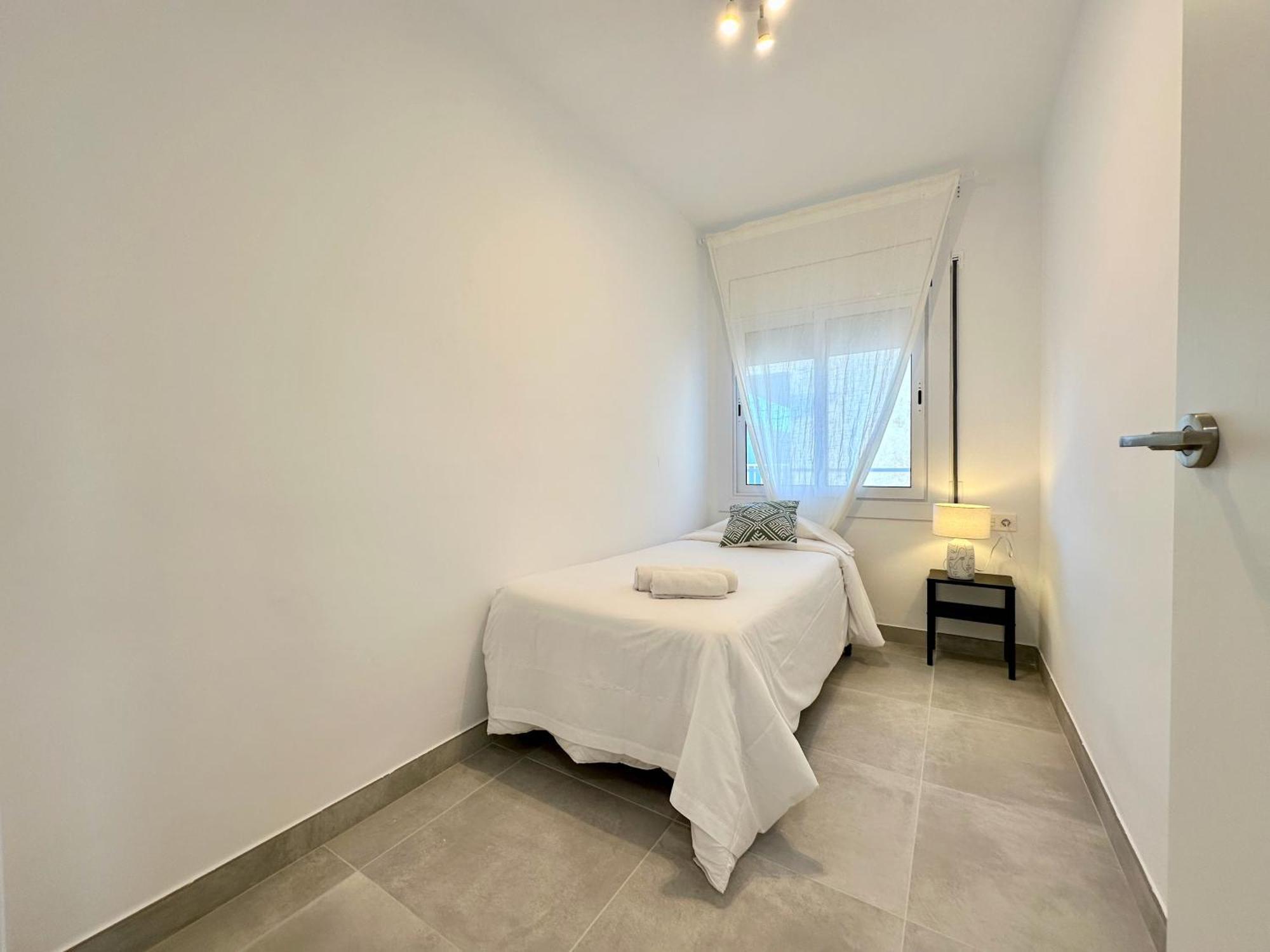 Sea Views Sanatori Beach, Barcelona Калафел Екстериор снимка